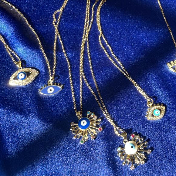 *NEW* 18K Gold Plated Cubic Zirconia Evil Eyes Pendant Necklace 🧿🪬 - Picture 9 of 11